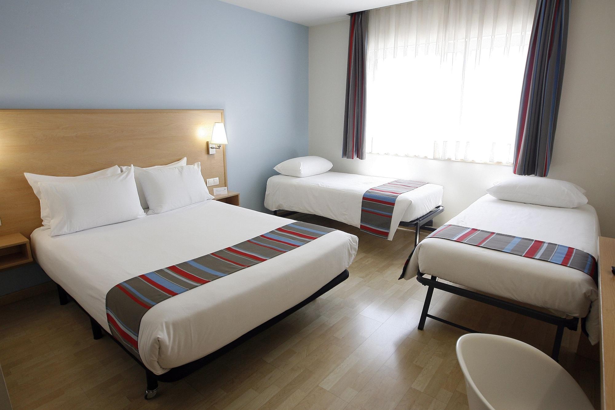 Travelodge Madrid Metropolitano Exterior foto