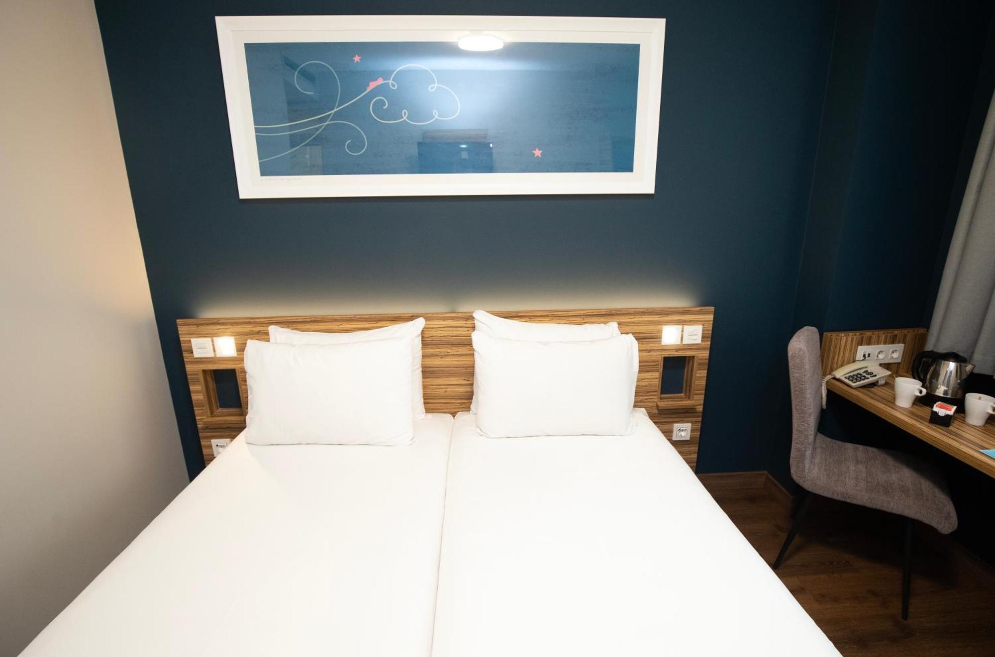 Travelodge Madrid Metropolitano Zimmer foto