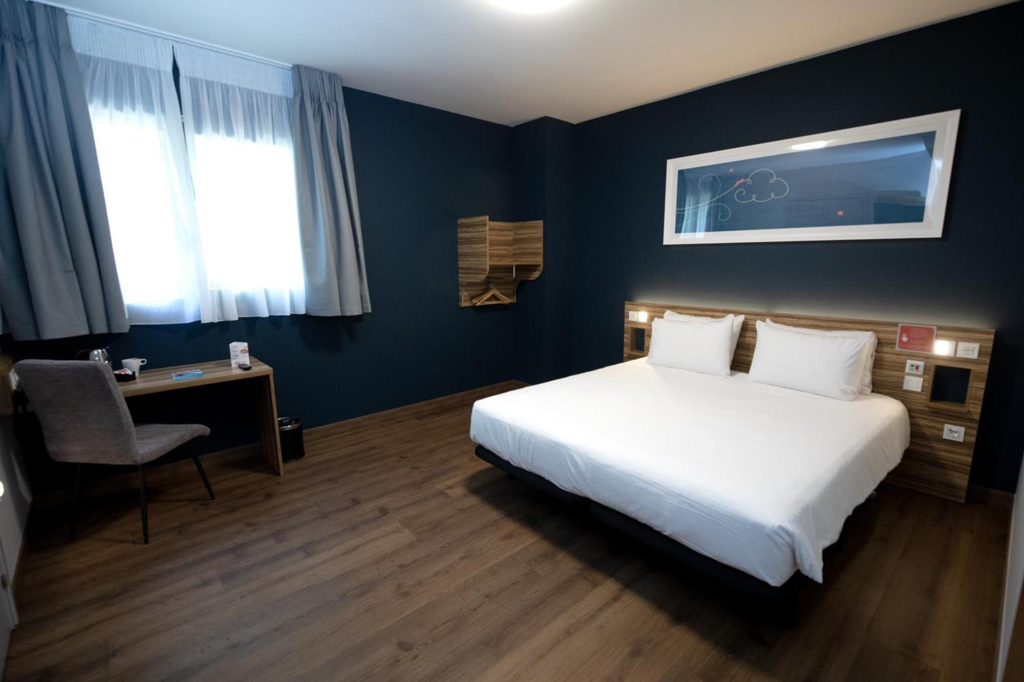 Travelodge Madrid Metropolitano Zimmer foto