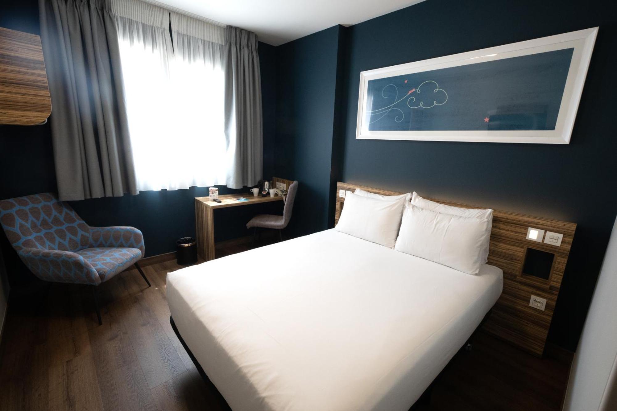 Travelodge Madrid Metropolitano Zimmer foto